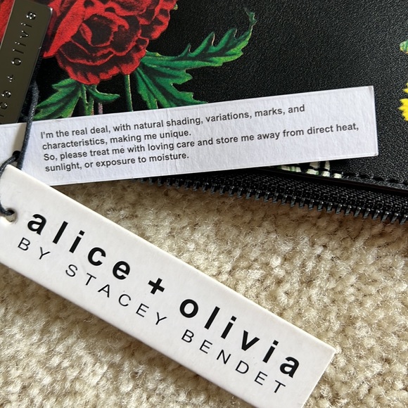 NWT Alice + Olivia UNIQUE Black with Flowers Envelope Clutch Purse 8x12 - Picture 4 of 4